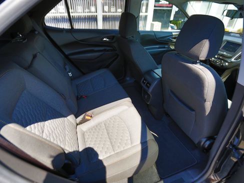 Used 2020 Chevrolet Equinox LT FWD image 18