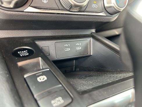 Used 2025 Nissan Kicks SV image 20