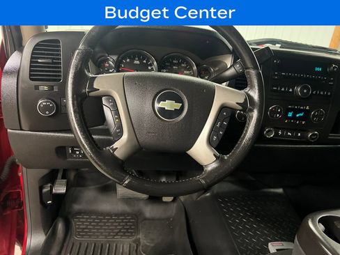 Used 2010 Chevrolet Silverado 2500 LT w/ Interior Plus Package AWD/4WD image 17
