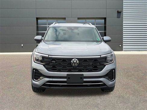 New 2026 Volkswagen Atlas SEL Premium R-Line image 2
