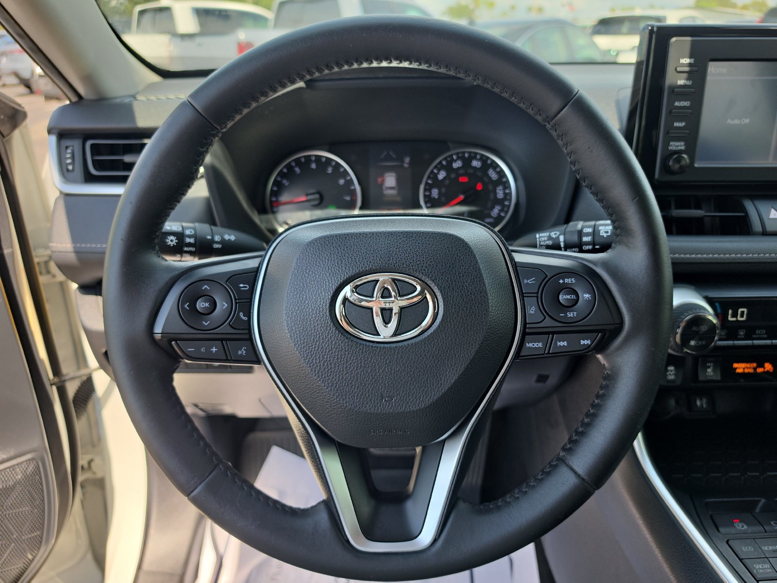 Used 2019 Toyota RAV4 XLE w/ Convenience Package AWD/4WD image 25