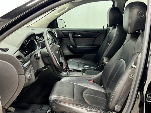 Used 2016 Chevrolet Traverse LT FWD image 13