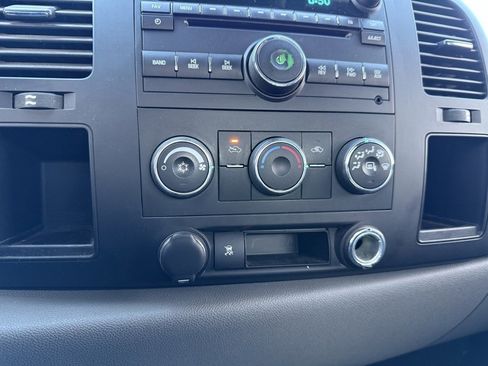 Used 2010 Chevrolet Silverado 1500 LS image 17