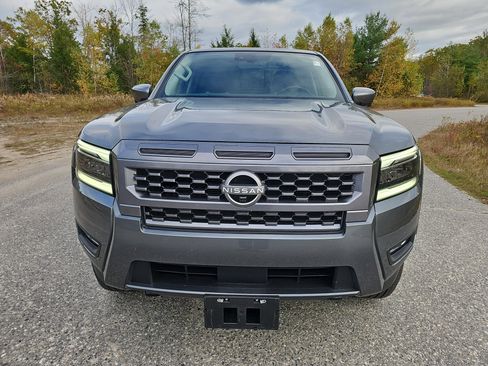 Certified 2025 Nissan Frontier SL image 2