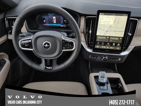 New 2026 Volvo XC90 B6 Plus w/ Protection Package Premier image 26