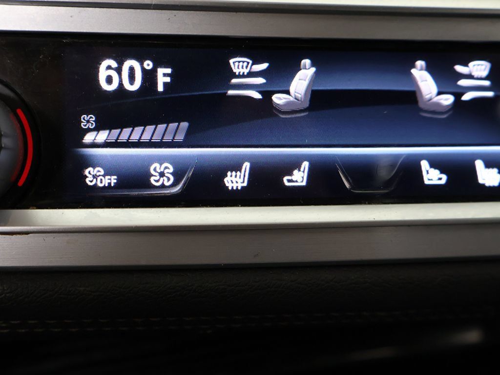 Used 2021 BMW 750i xDrive w/ M Sport Package AWD/4WD image 62