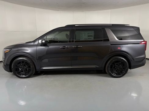 New 2026 Kia Carnival SX w/ SX Dark Edition Package FWD image 5