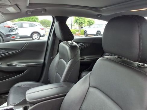 Used 2022 Chevrolet Malibu LT w/ Leather Package FWD image 15