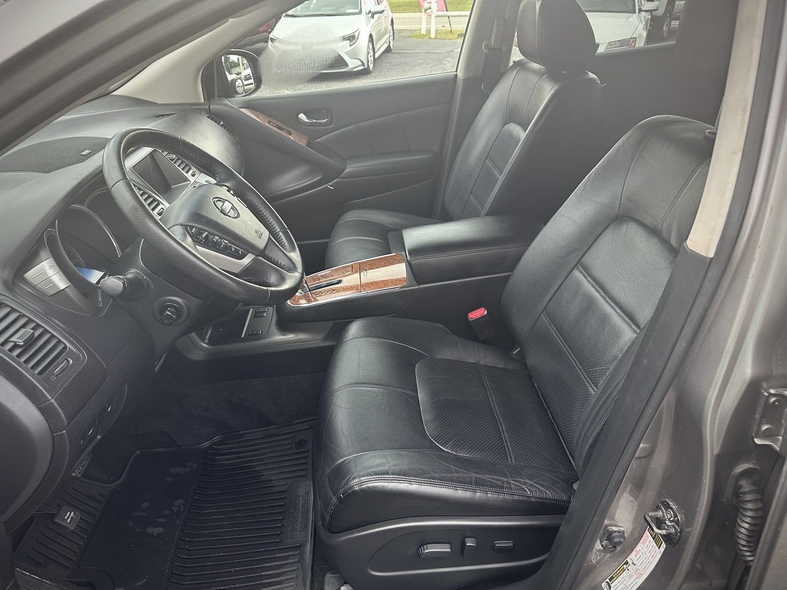 Used 2012 Nissan Murano LE w/ Platinum Pkg FWD image 11