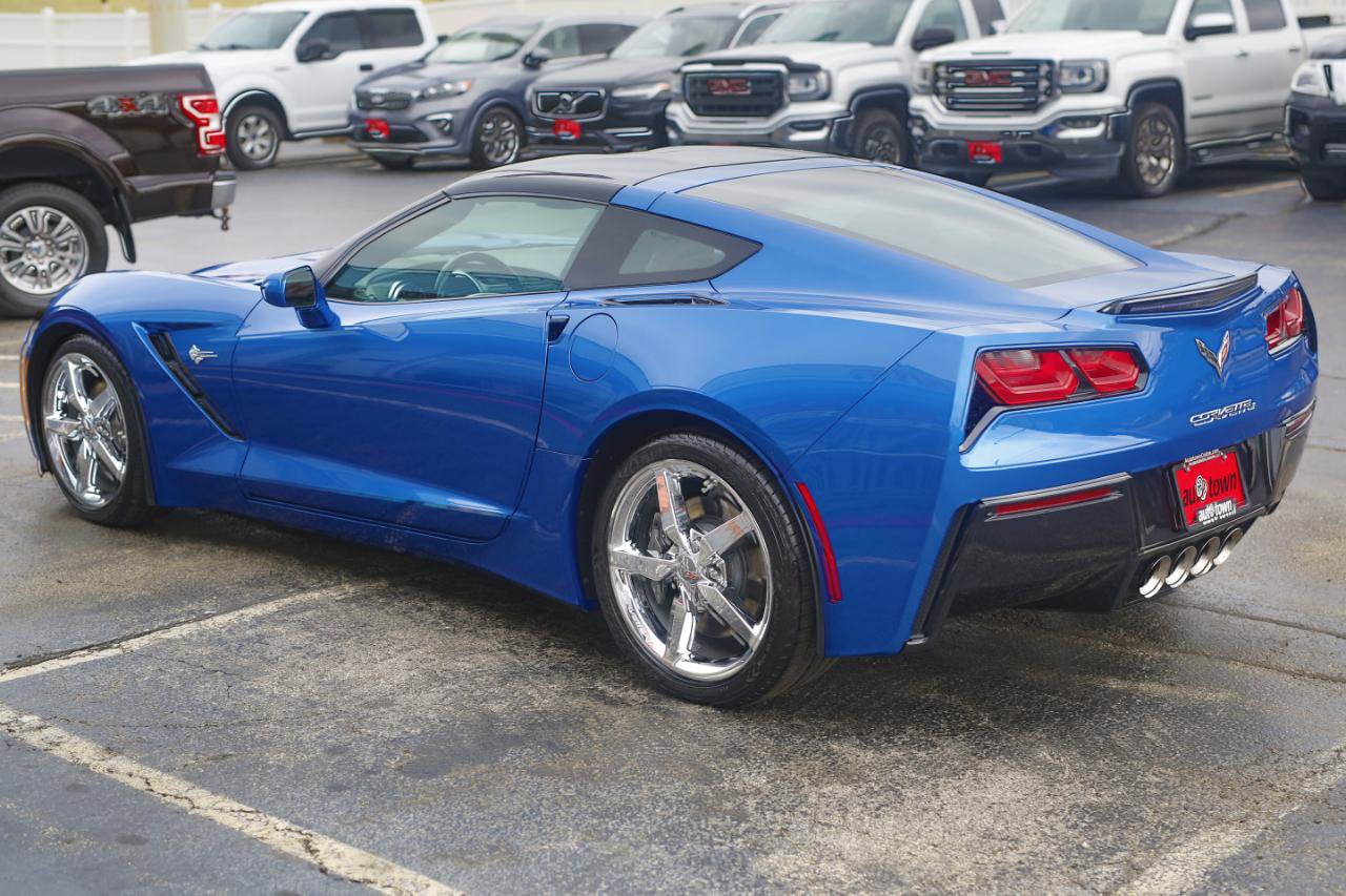 Used 2014 Chevrolet Corvette Stingray Coupe w/ 2LT Preferred Equipment Group RWD image 13
