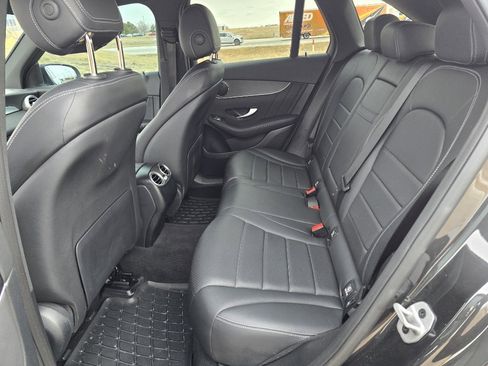 Used 2022 Mercedes-Benz GLC 300 4MATIC image 14
