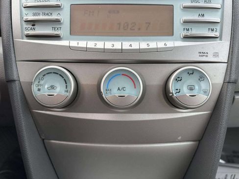 Used 2009 Toyota Camry image 29