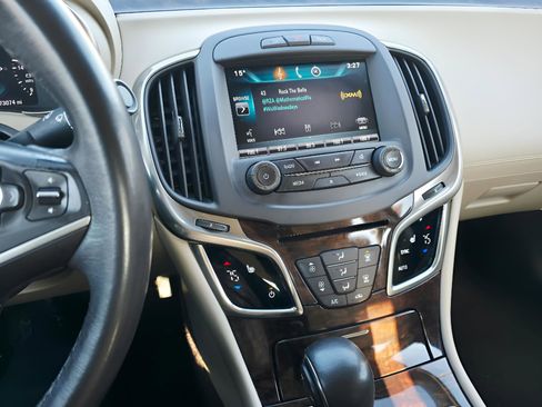 Used 2015 Buick LaCrosse Leather w/ Experience Buick Package image 27