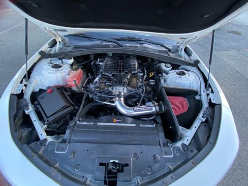 Used 2017 Chevrolet Camaro LT image 19