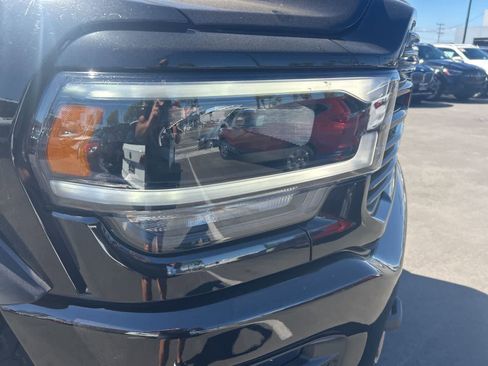 Used 2024 RAM 2500 Laramie w/ Night Edition image 40