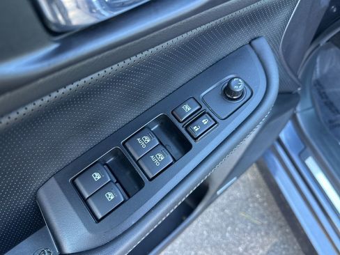 Used 2016 Subaru Legacy 3.6R Limited image 13