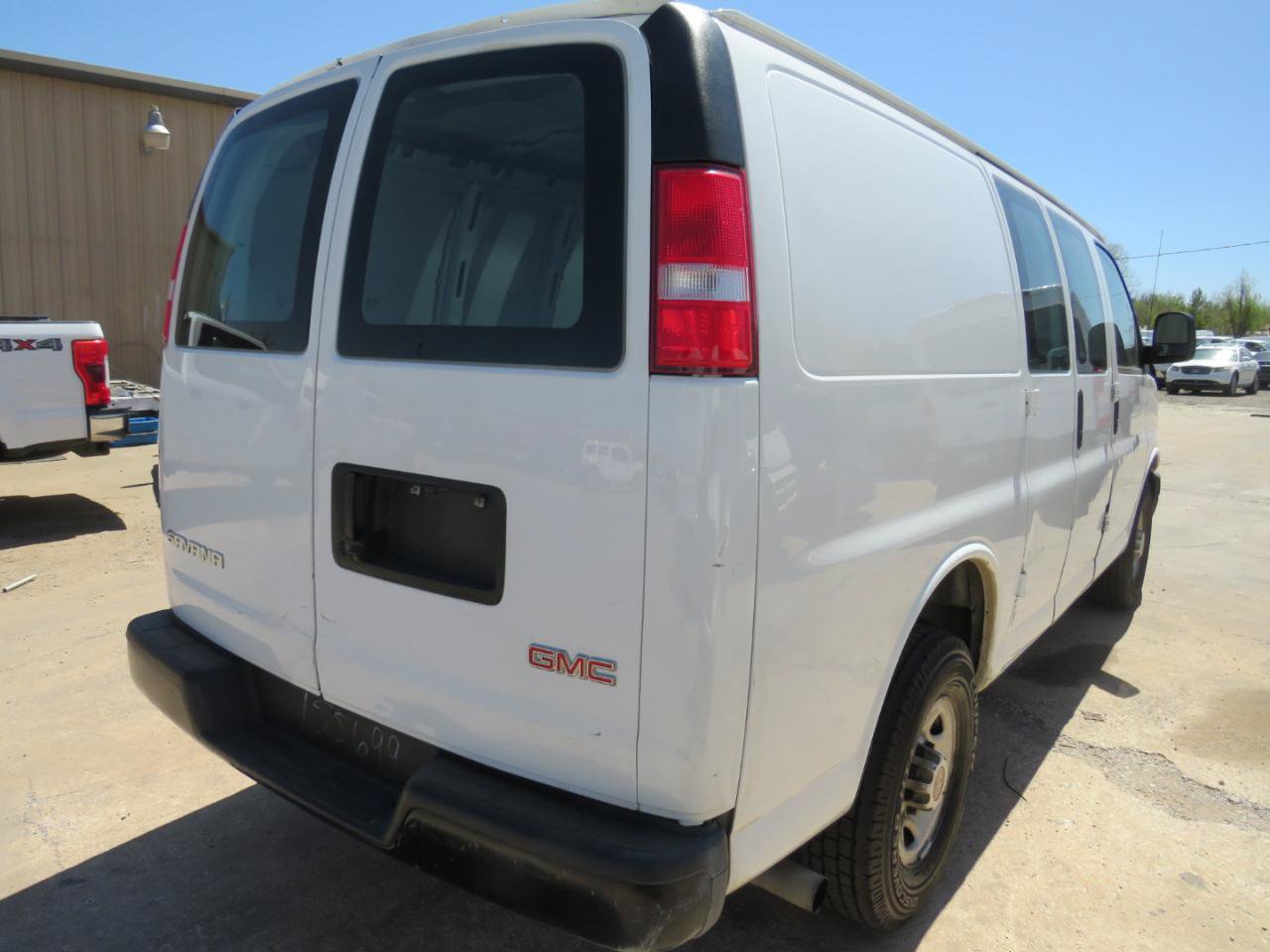 Used 2019 GMC Savana 2500 w/ Driver Convenience Package RWD image 4