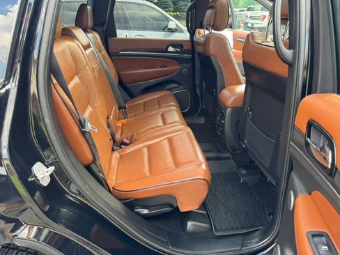 Used 2021 Jeep Grand Cherokee Overland AWD/4WD image 22