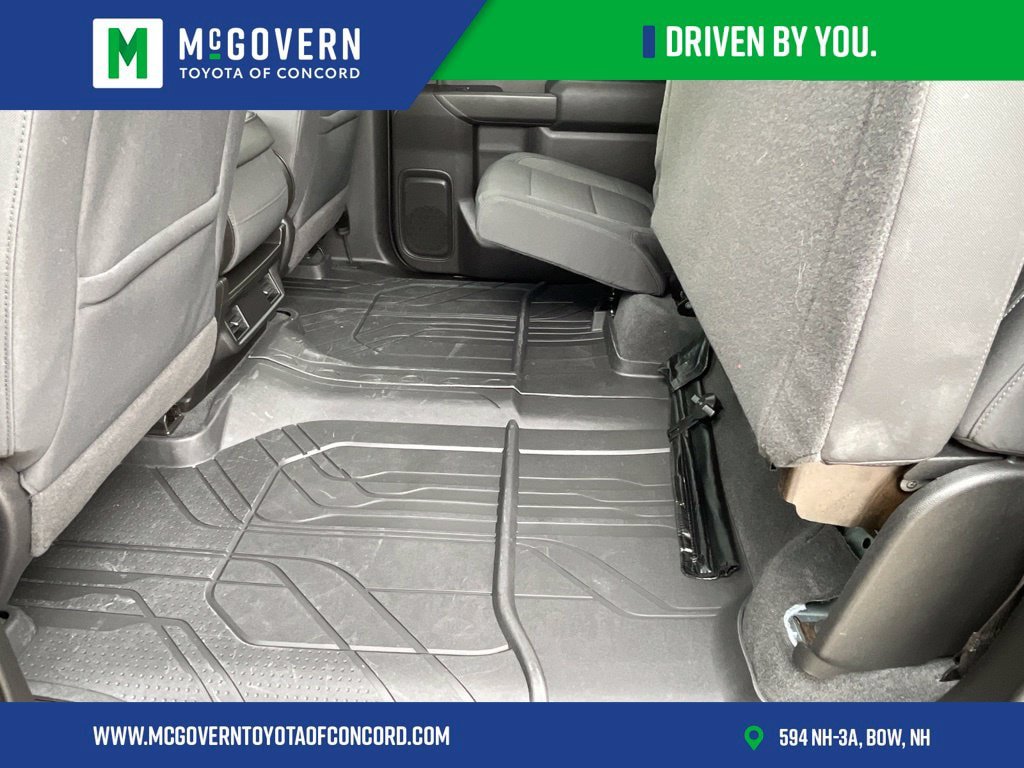 Used 2020 Chevrolet Silverado 1500 LT w/ LT Value Package AWD/4WD image 18