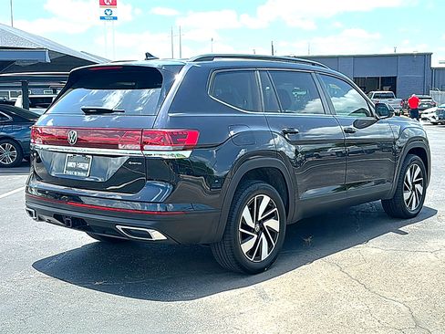 Used 2026 Volkswagen Atlas SE AWD/4WD image 8
