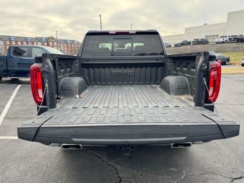 Used 2023 GMC Sierra 1500 SLT w/ SLT Premium Package image 7