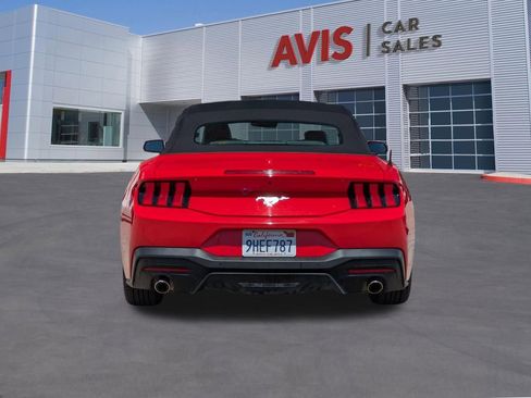 Used 2024 Ford Mustang Convertible RWD image 7