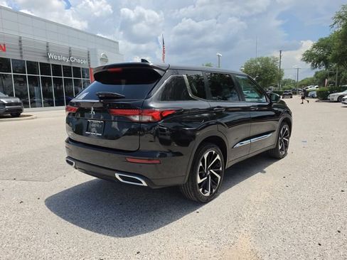 Used 2022 Mitsubishi Outlander ES FWD image 8