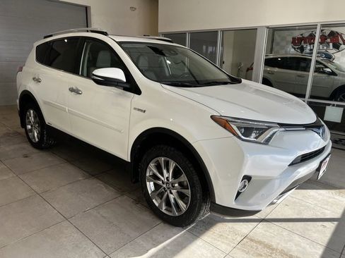 Used 2016 Toyota RAV4 Limited w/ Advanced Technology Package image 3