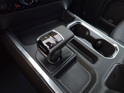 New 2026 GMC Sierra 1500 SLT image 20