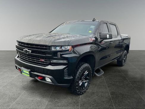 Used 2020 Chevrolet Silverado 1500 LT Trail Boss image 3