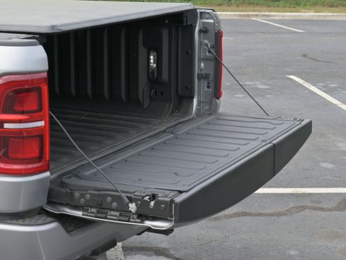 Used 2025 RAM 1500 Tungsten AWD/4WD image 38