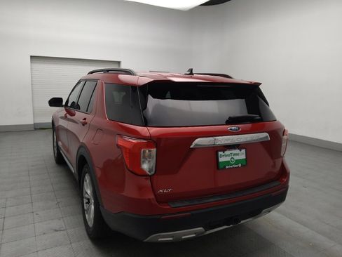 Used 2021 Ford Explorer XLT w/ Equipment Group 202A image 5