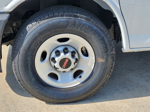 New 2025 GMC Savana 2500 Extended w/ Driver Convenience Package image 8