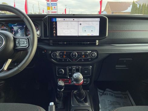 Used 2024 Jeep Gladiator Rubicon w/ Safety Group image 24