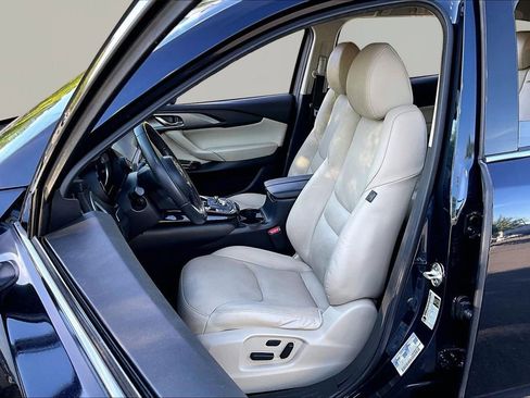 Used 2018 MAZDA CX-9 Touring FWD image 15