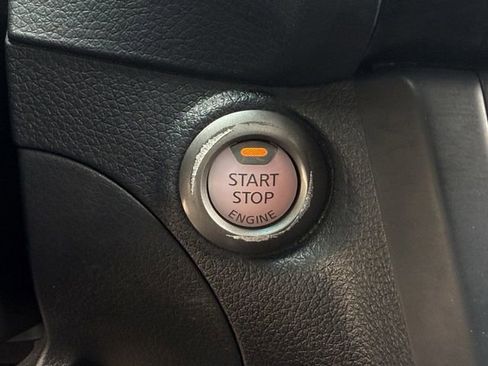 Used 2018 Nissan Sentra SV FWD image 23