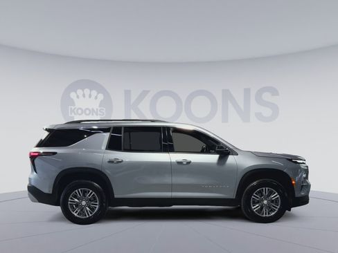 New 2026 Chevrolet Traverse LT w/ Enhanced Driving Package FWD image 12