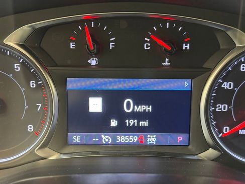 Used 2023 GMC Acadia SLT AWD/4WD image 35