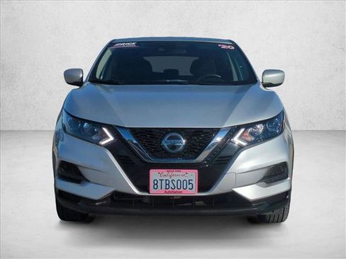 Used 2020 Nissan Rogue Sport S image 2