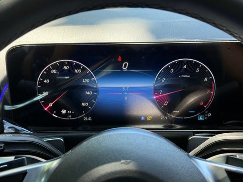 New 2026 Mercedes-Benz GLB 250 image 12