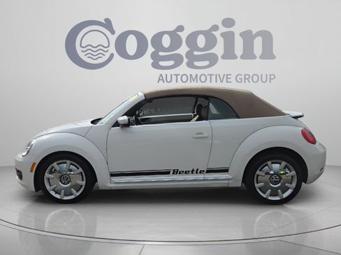 Used 2013 Volkswagen Beetle 2.5 FWD image 2