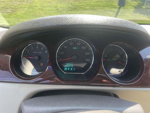 Used 2007 Buick Lucerne CXL FWD image 17