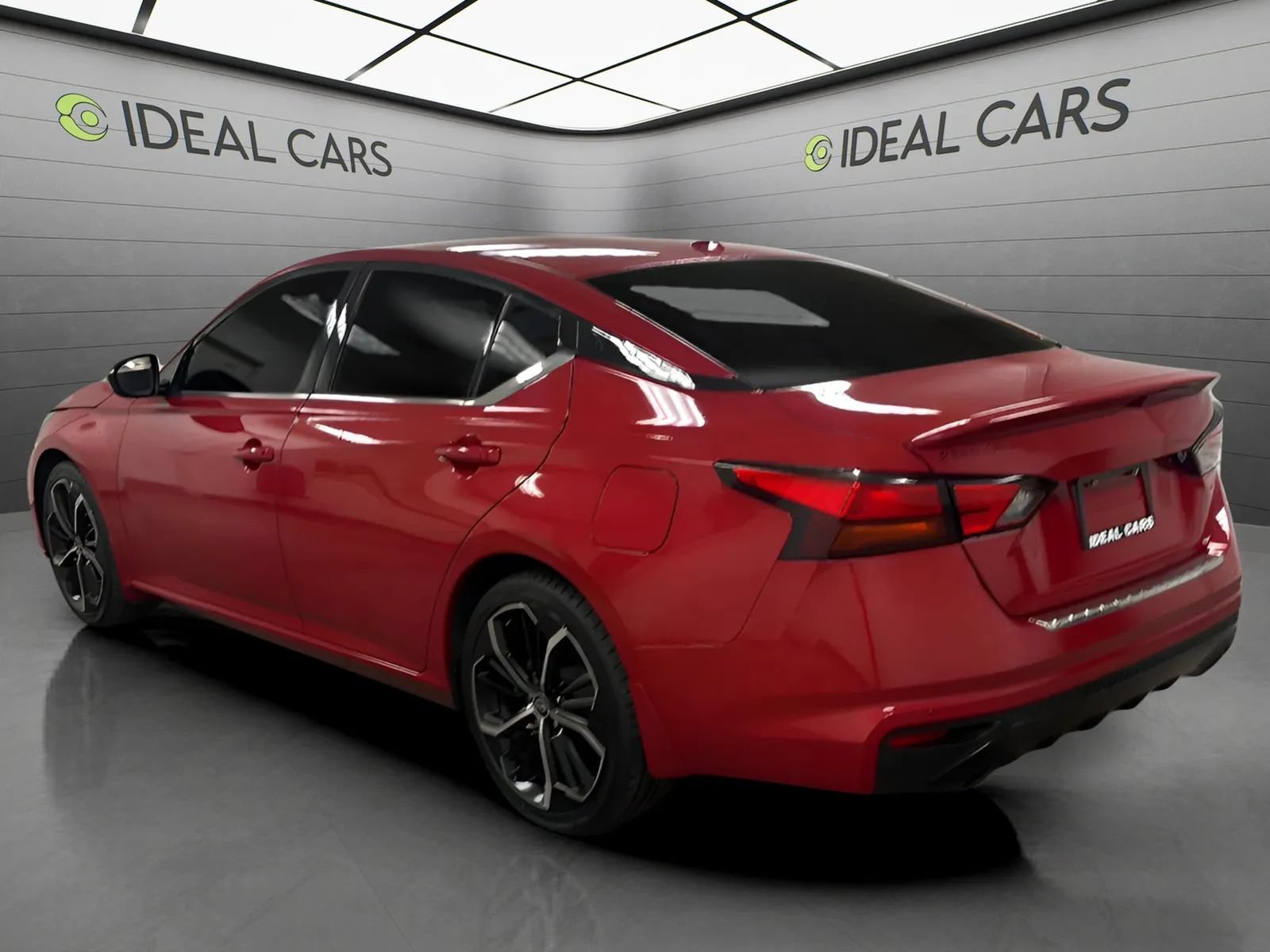 Used 2023 Nissan Altima 2.5 SR FWD image 7
