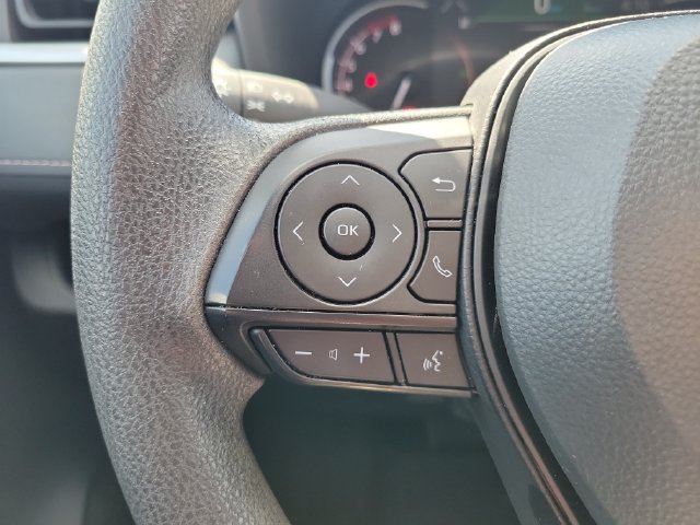 Used 2025 Toyota RAV4 LE AWD/4WD image 25