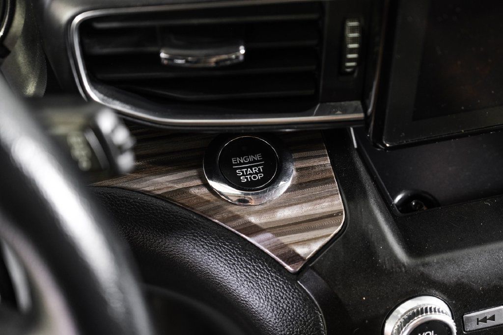 Used 2020 Ford Explorer Limited AWD/4WD image 19