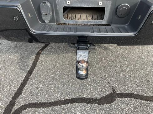 Used 2016 Chevrolet Silverado 1500 High Country w/ High Country Premium Package image 8