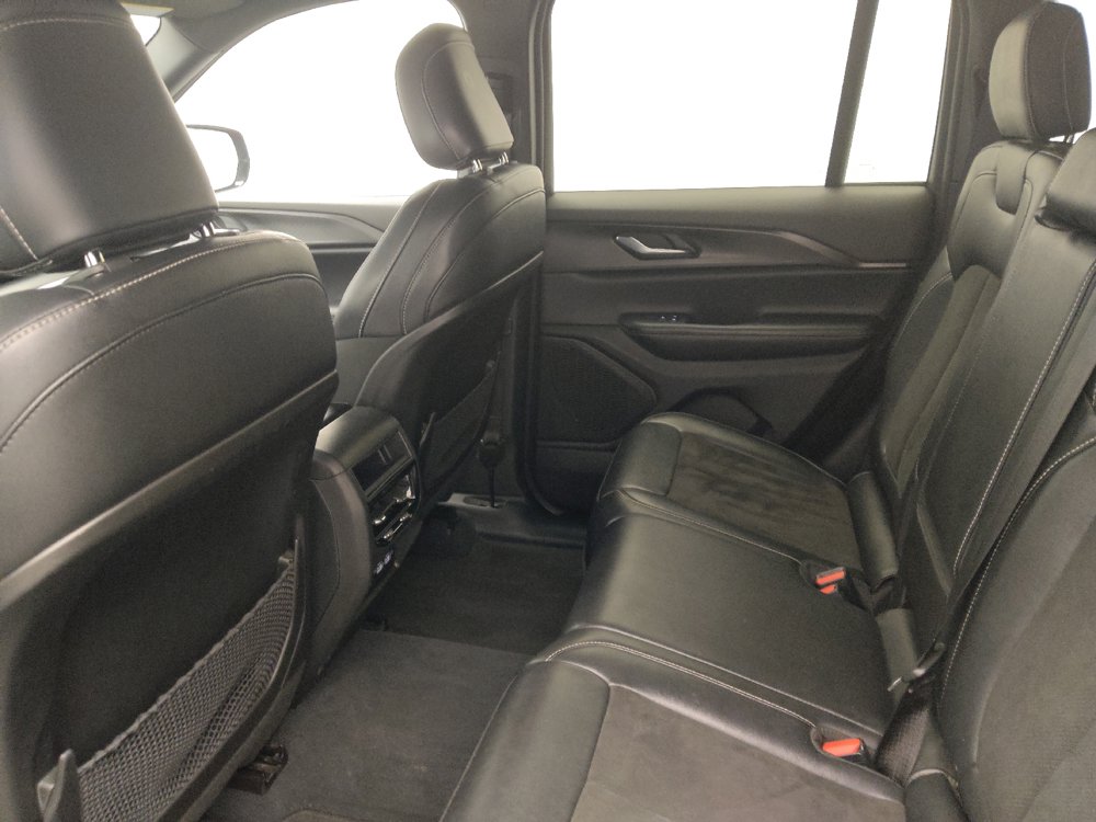 Used 2023 Jeep Grand Cherokee Altitude AWD/4WD image 18