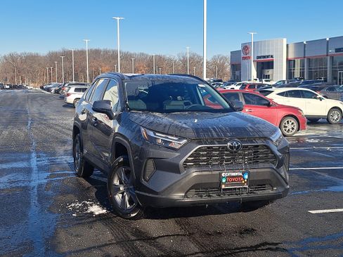 New 2025 Toyota RAV4 XLE image 34