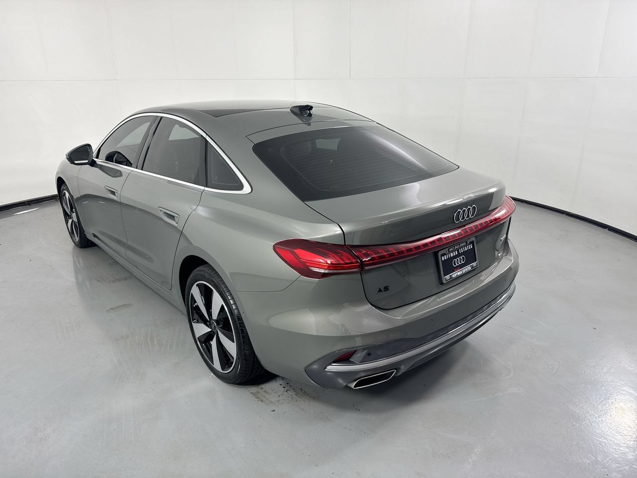 Used 2025 Audi A5 2.0T Premium Plus w/ Premium Plus AWD/4WD image 32
