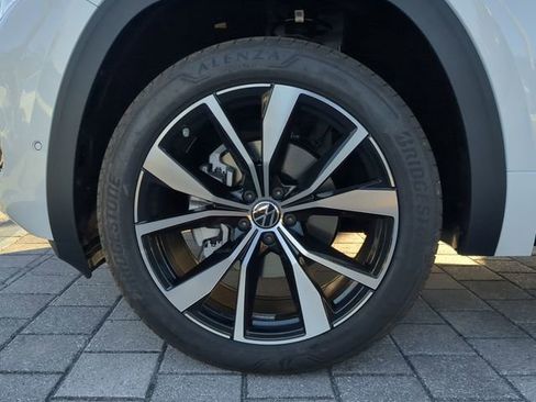 New 2026 Volkswagen Atlas SEL Premium R-Line AWD/4WD image 36